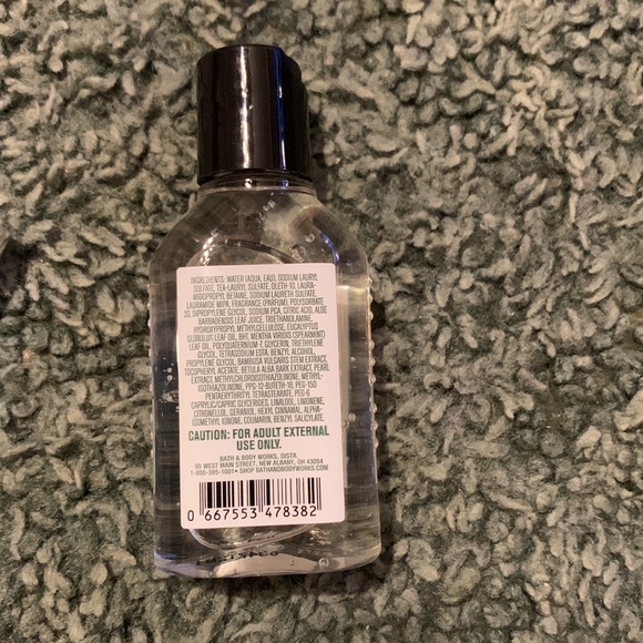 Body wash & perfume - Picture 2 of 3